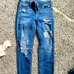 American eagle ripped skinny jeans